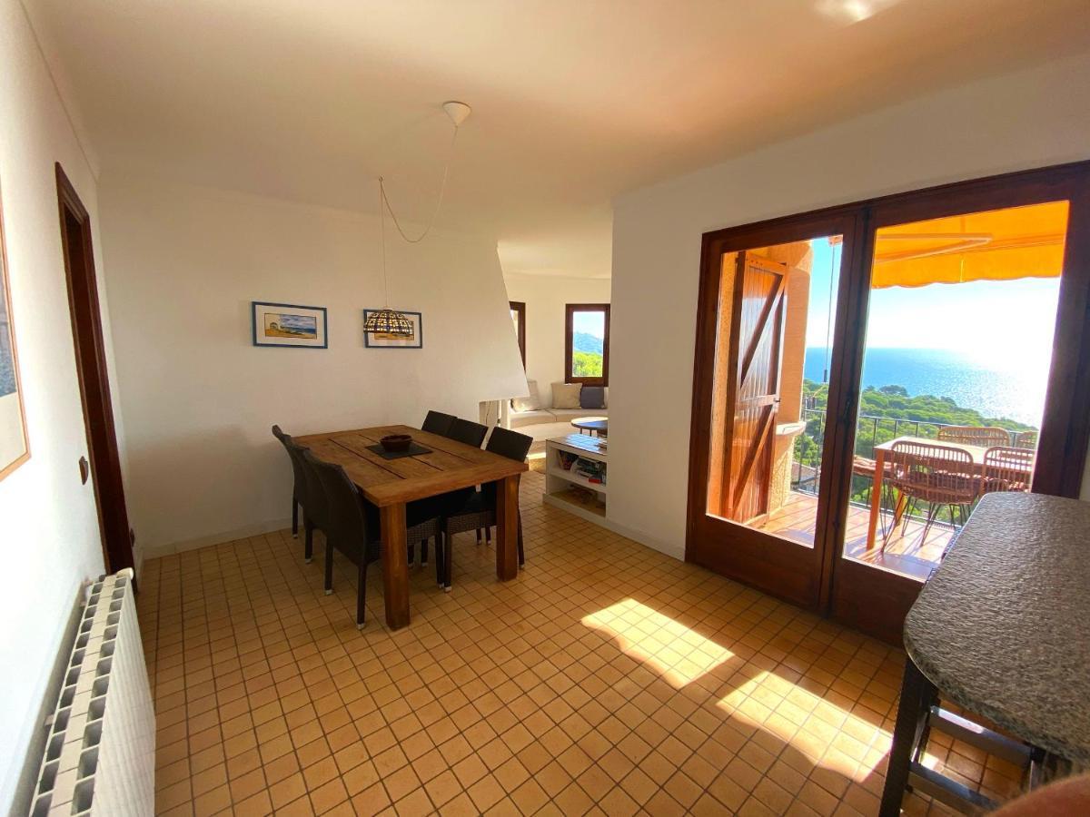 Lägenhet på 65 m² i Calella de Palafrugell, med 3 sovrum och 3 badrum  Exteriör bild